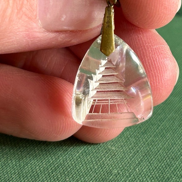 Antique Screw-Back Earrings - Picture 13 of 16